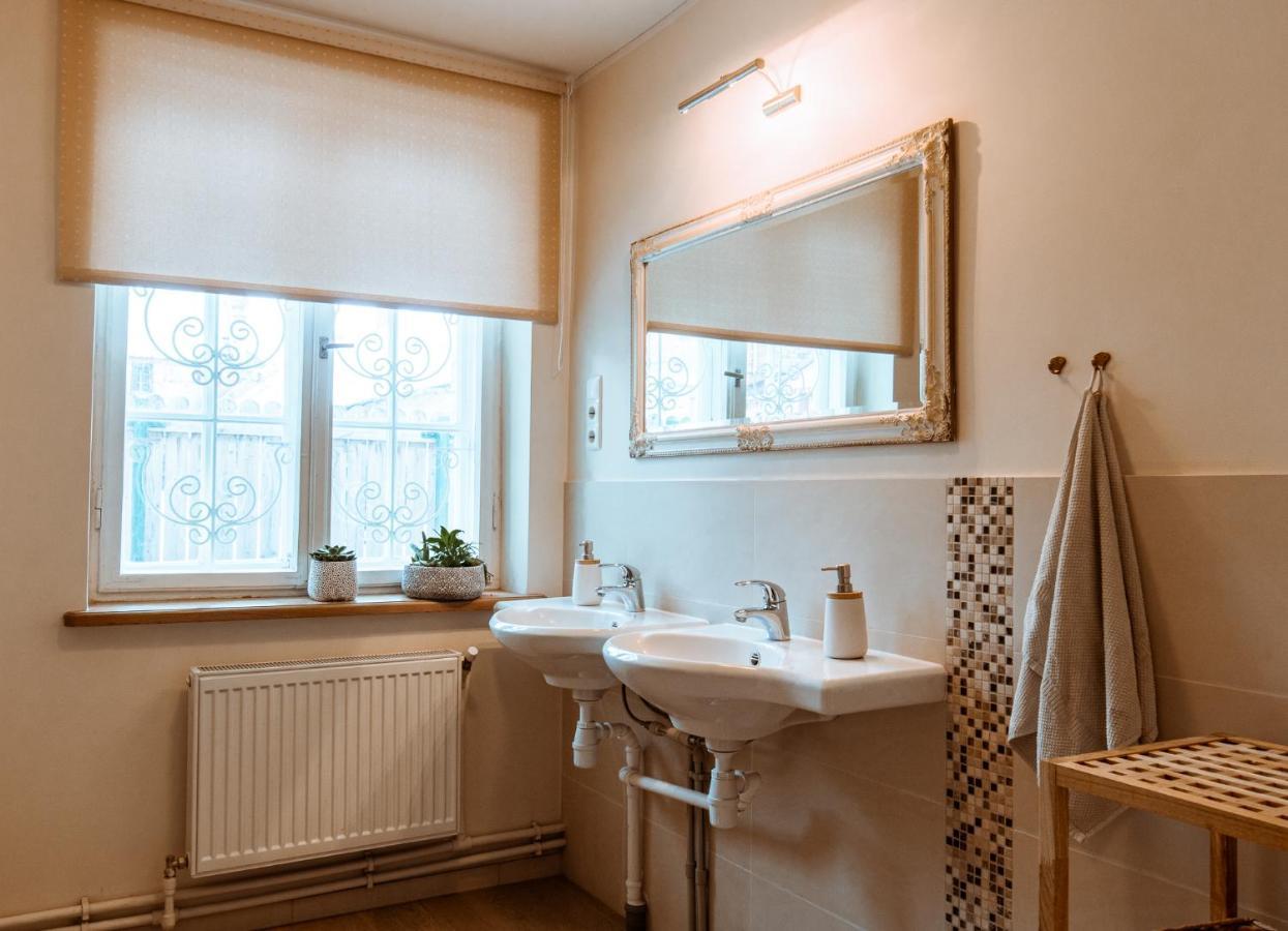 Guest House In Dobele City Center- Pilsetas Maja Экстерьер фото