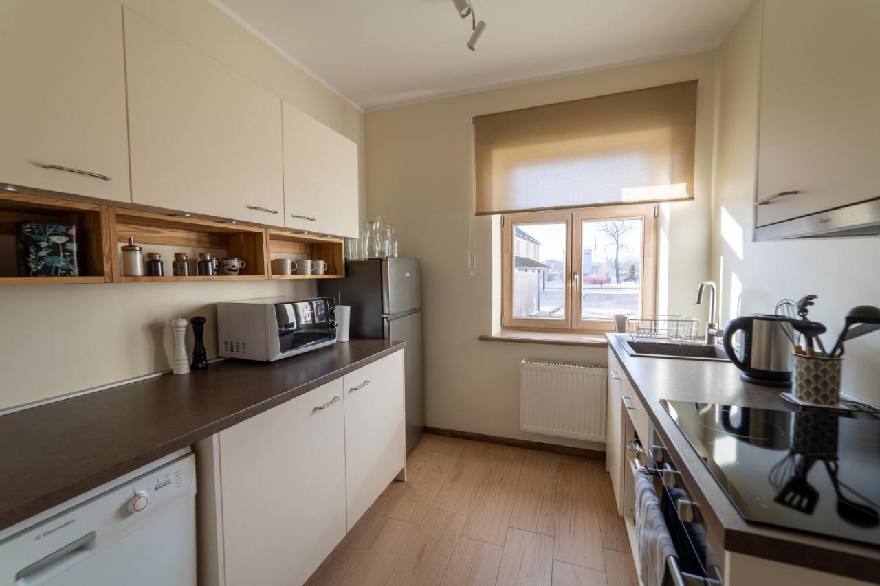 Guest House In Dobele City Center- Pilsetas Maja Экстерьер фото
