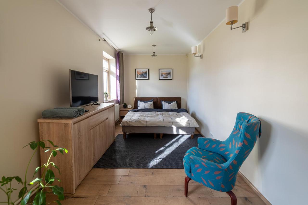 Guest House In Dobele City Center- Pilsetas Maja Экстерьер фото